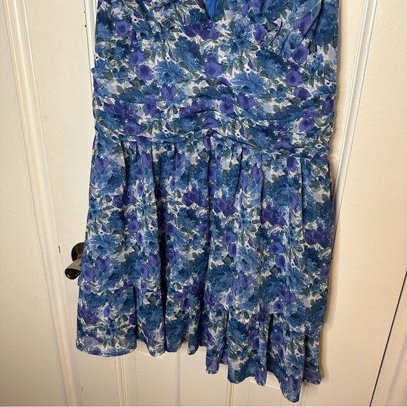 LULUS Sweet Type of Love Blue Floral Print Ruffle Tiered Mini Dress V-Neck Small - Picture 9 of 10